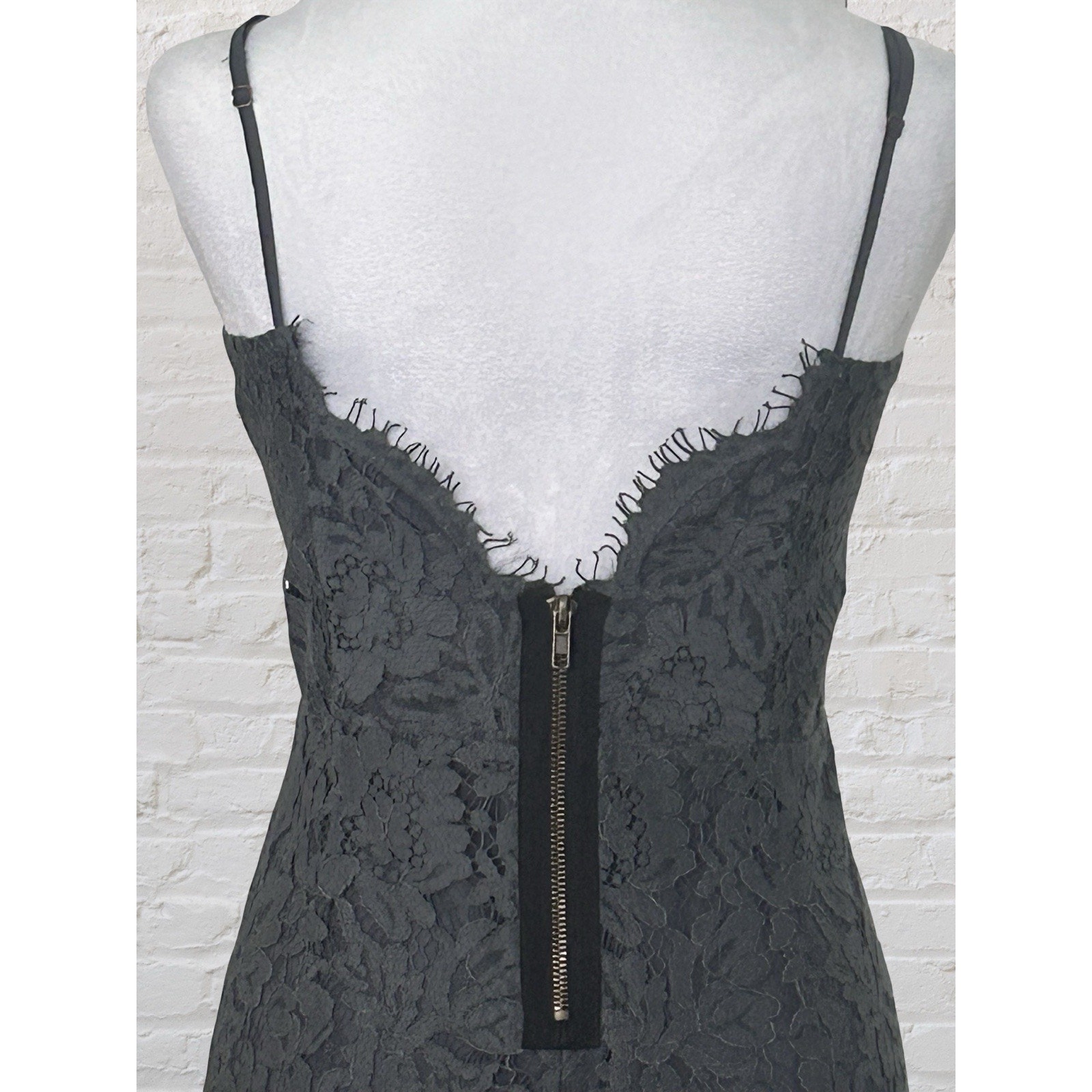 Chaser Lace Pewter Gray Cocktail Event Party Dress Sz M Wedding Guest Dark Fairy — image 6 of 8